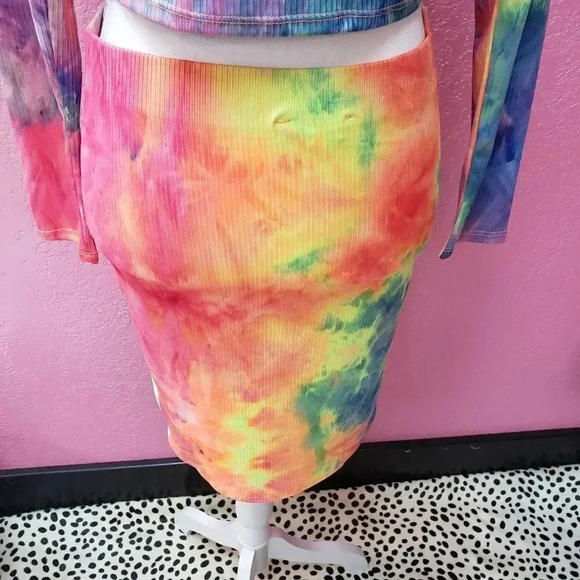 2pc Tie Dye Skirt and Crop Top Set - Picture 3 of 4